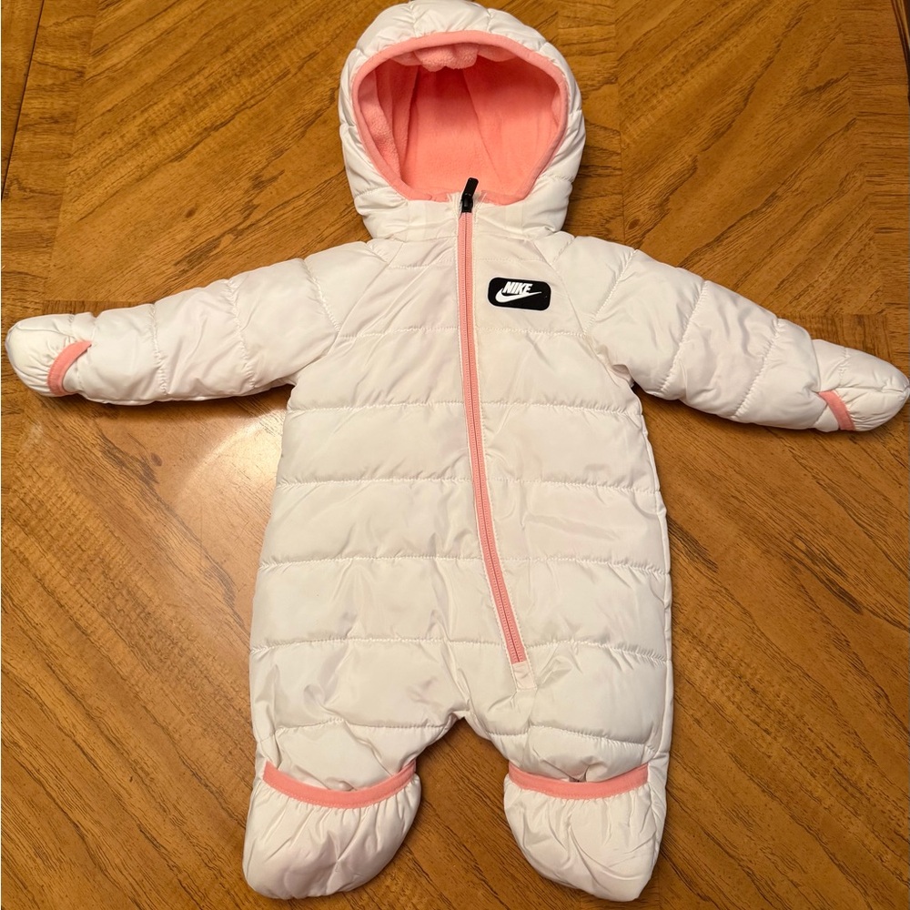 Nike Baby Puffer Snowsuit – Size 50–56 cm (0–3 Months)